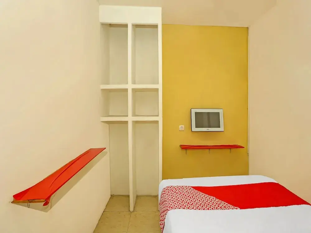 Бекаси: OYO 92262 Backpacker Homestay Cibubur