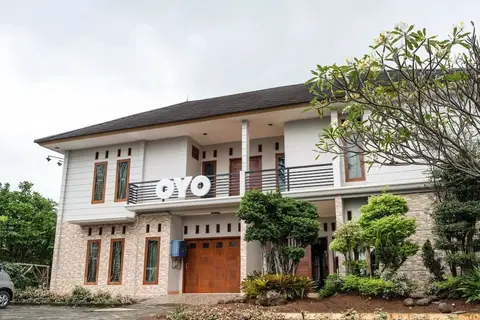 OYO 2912 Graha Minda Syariah — фото 1