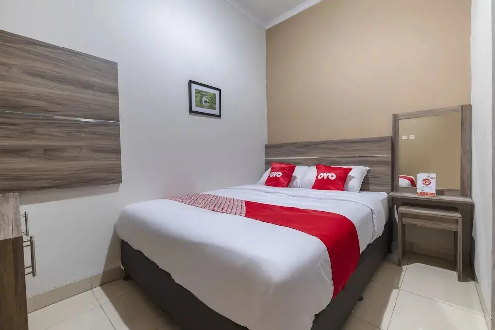 Караванг: OYO Life 3248 Vision Residence Karawang