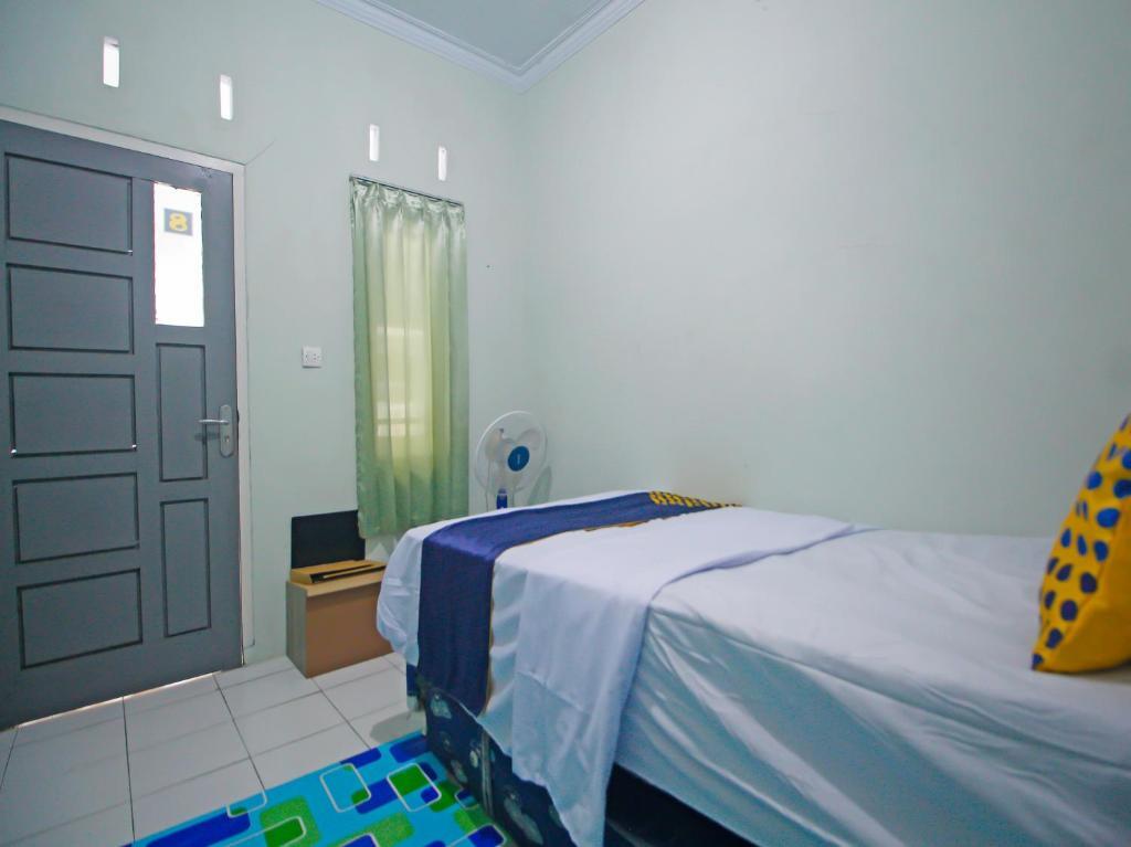 Тасикмалая: SPOT ON 92219 Pondok Karisma Syariah