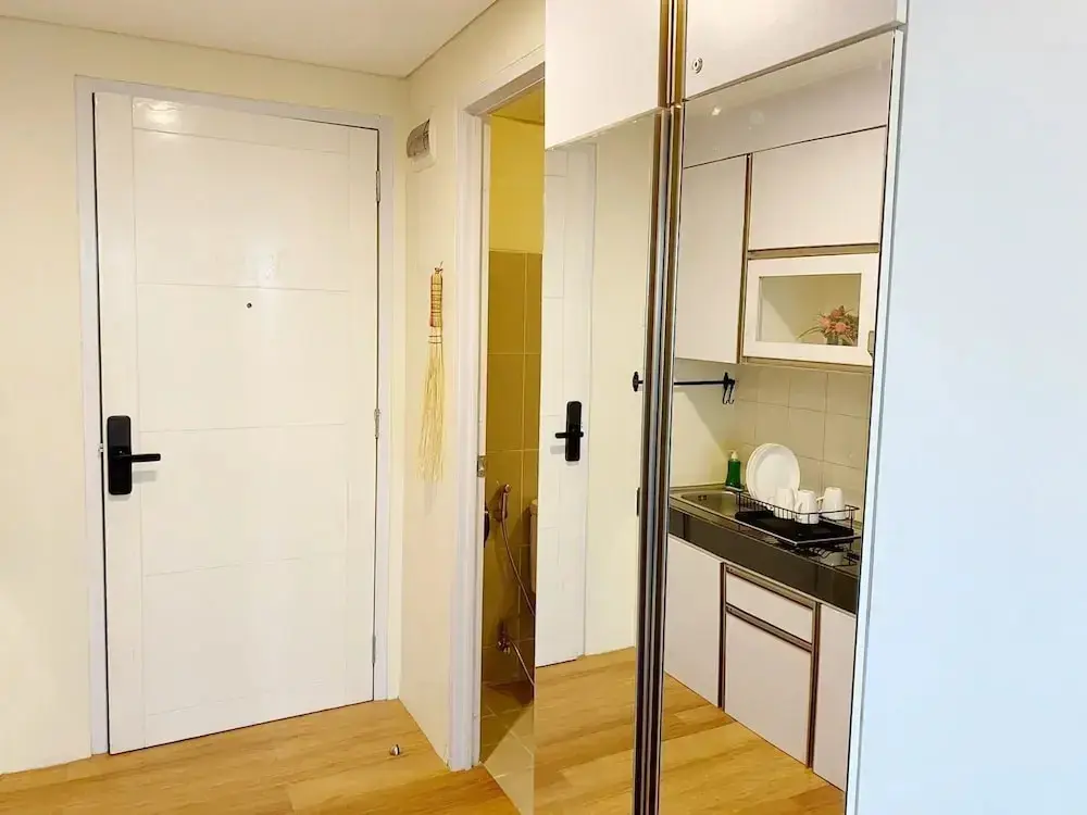 Южный Тангеранг: Altiz Apartments at Bintaro by OkeStay