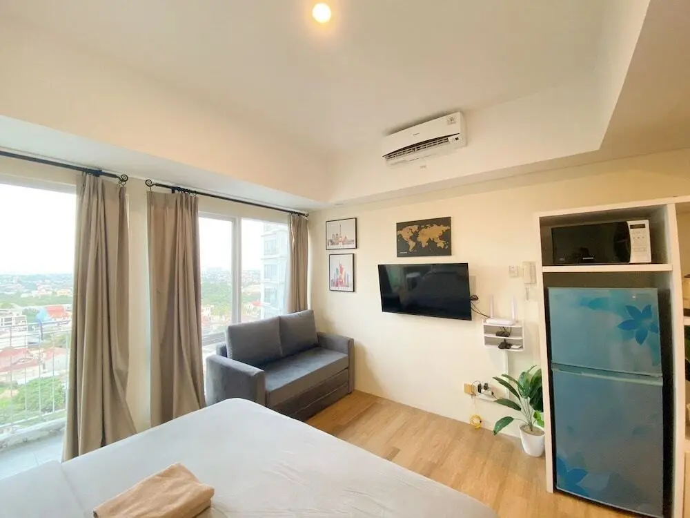 Южный Тангеранг: Altiz Apartments at Bintaro by OkeStay