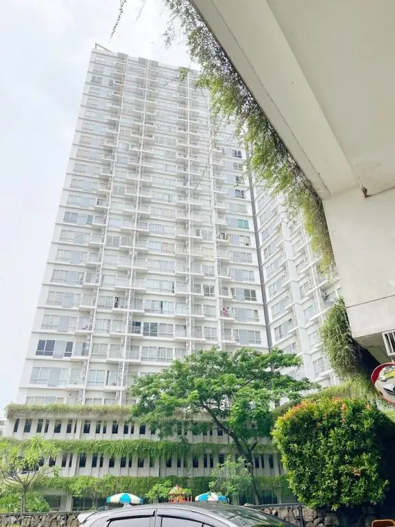 Южный Тангеранг: Altiz Apartments at Bintaro by OkeStay