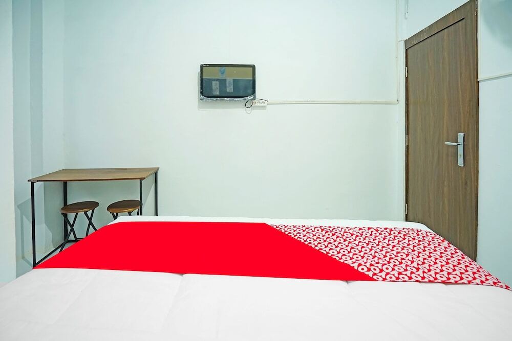 Прабумулих: OYO 91559 Kost Bangau Syariah