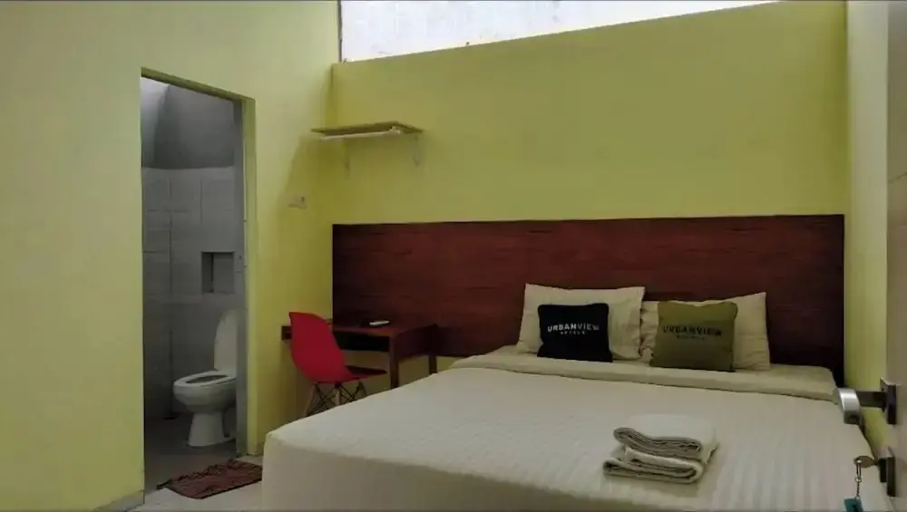 Сурабая: Kozy 15 Guesthouse