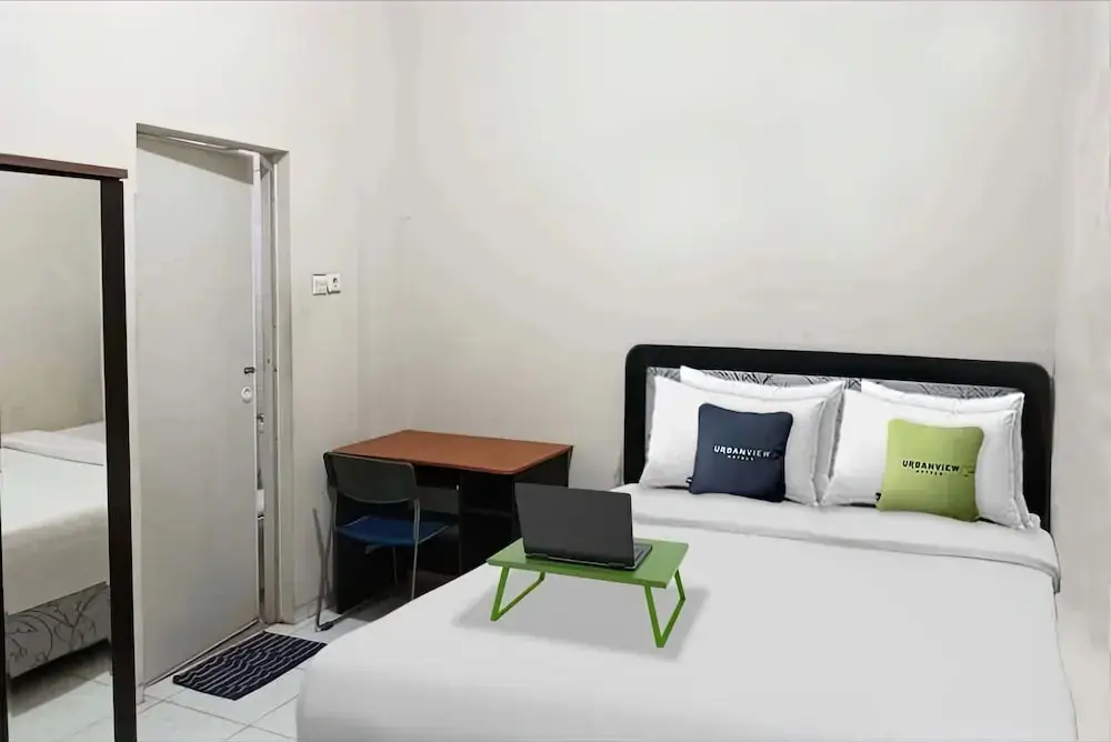 Сурабая: Kozy 15 Guesthouse