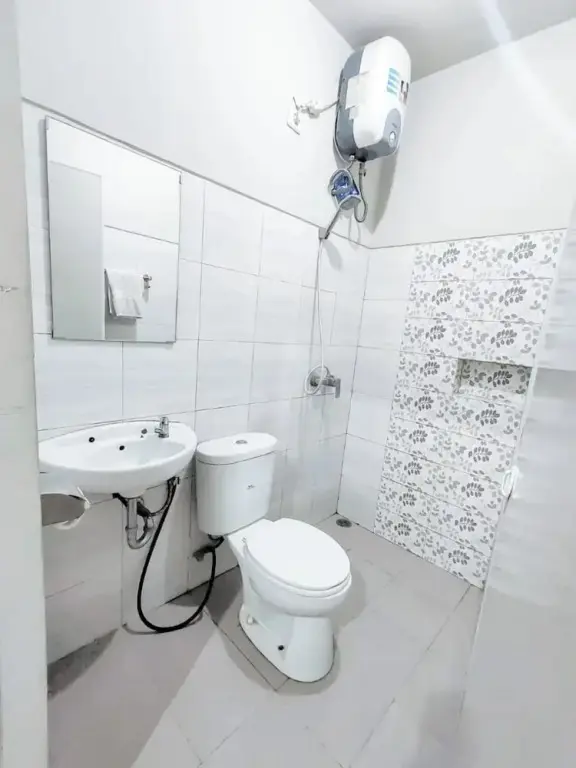 Сурабая: Kozy 15 Guesthouse