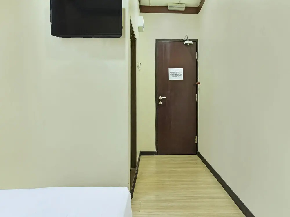 Тангеранг: EXPRESS O 92061 Omah Oewie Syariah