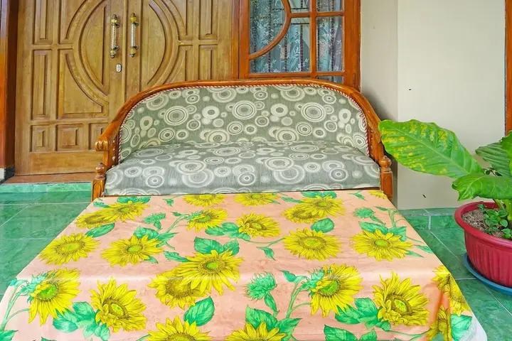 Сурабая: SPOT ON 91527 As-sakinah Homestay Syariah