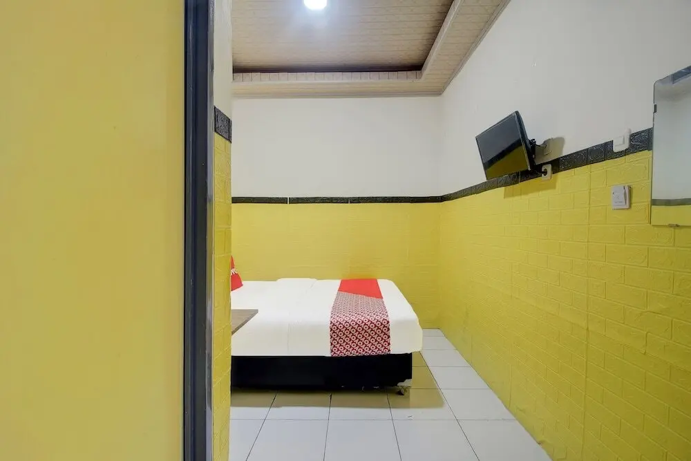Томохон: OYO 92040 Superstar Kost Dan Homestay