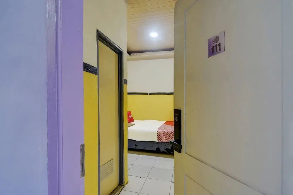 Томохон: OYO 92040 Superstar Kost Dan Homestay