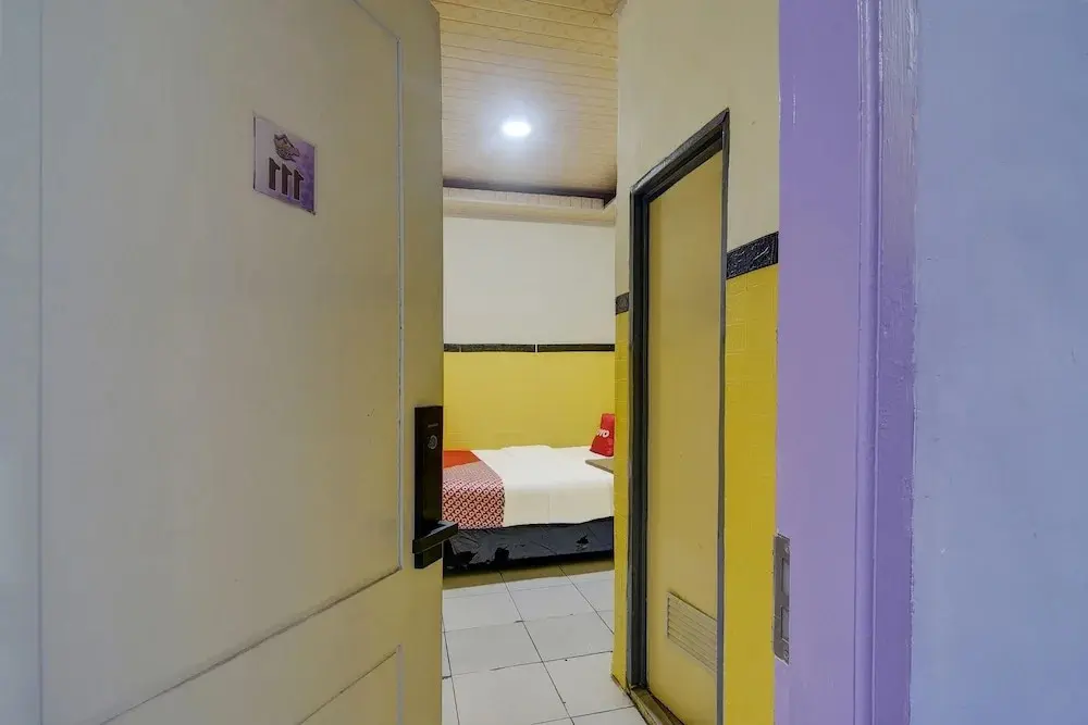 Томохон: OYO 92040 Superstar Kost Dan Homestay