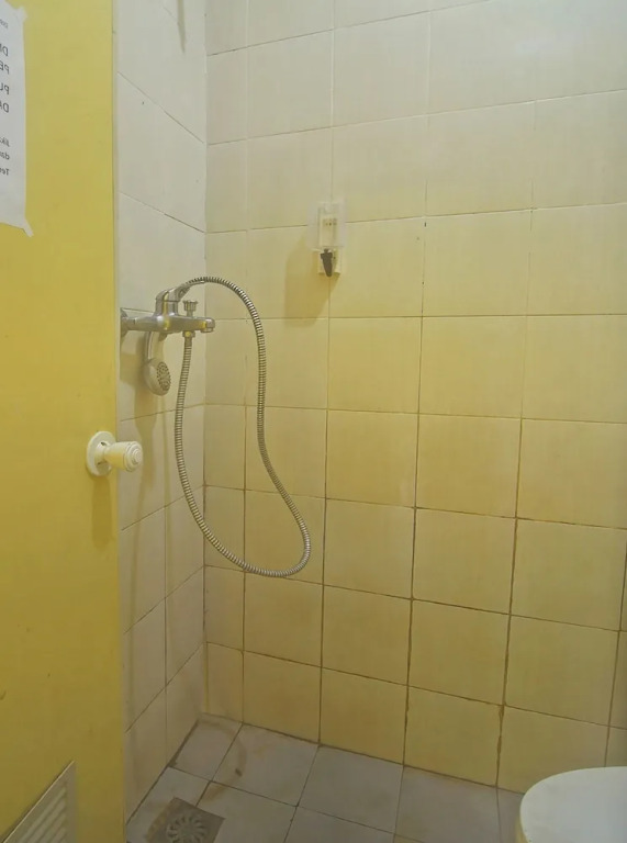 Томохон: OYO 92040 Superstar Kost Dan Homestay