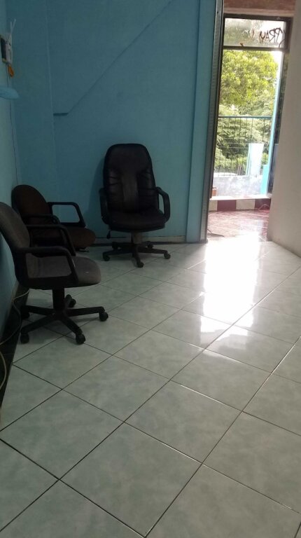 Сурабая: EXPRESS O 92104 Hotel Moris Syariah