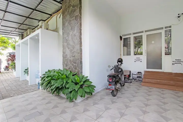 Семаранг: Capital O 91665 D'prof Exclusive Guesthouse