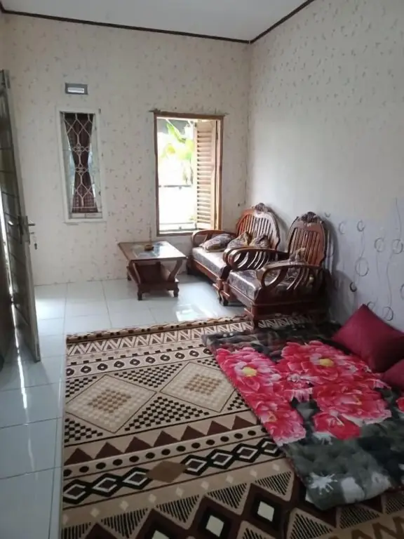 Вонособо: EXPRESS O 92303 Homestay Mutiara Wonosobo Syariah