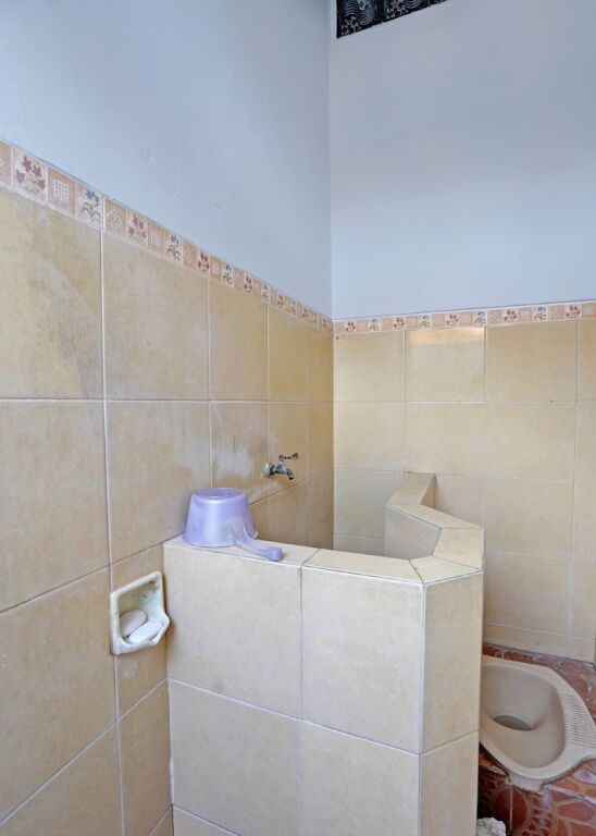 Ламонган: OYO 91868 Nusa Indah Guest House Syariah