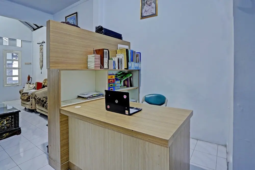 Ламонган: OYO 91868 Nusa Indah Guest House Syariah