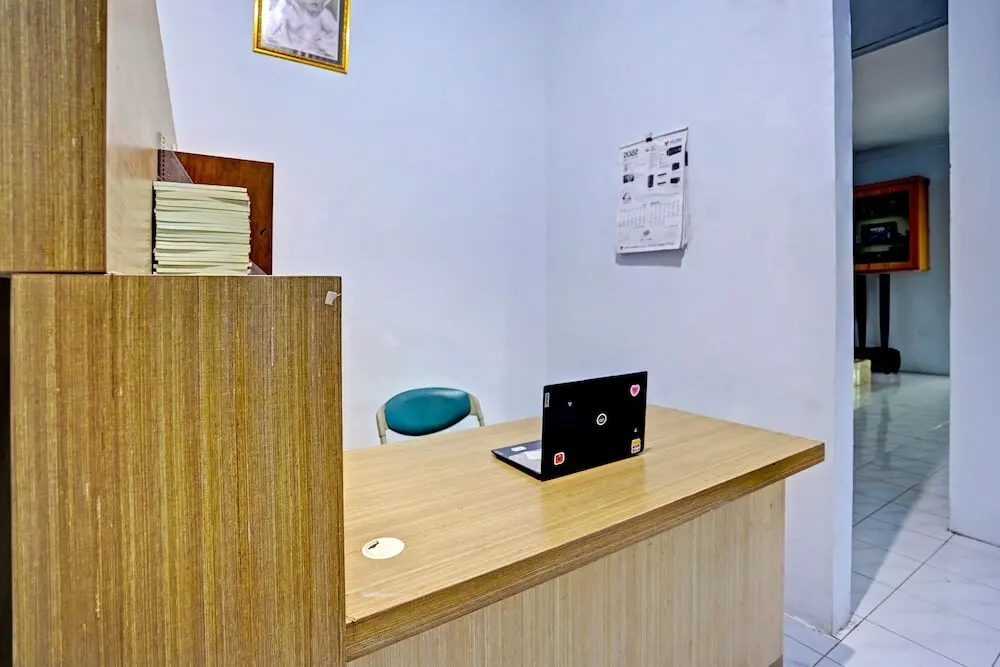 Ламонган: OYO 91868 Nusa Indah Guest House Syariah