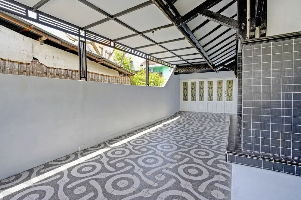 Ламонган: OYO 91868 Nusa Indah Guest House Syariah