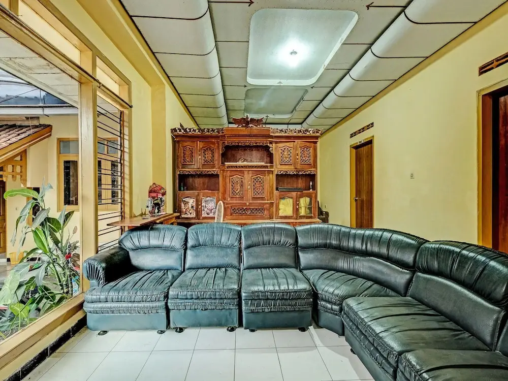 Гетасан: SPOT ON 92408 Hotel Renata 2