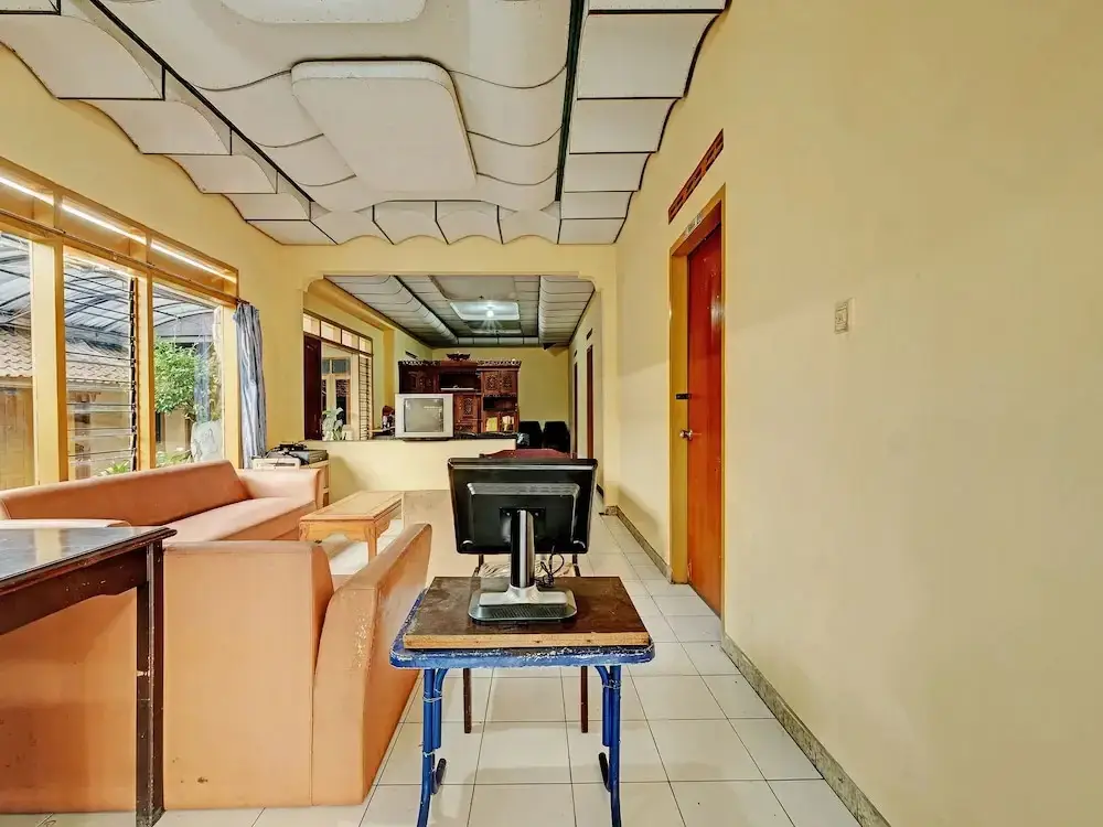 Гетасан: SPOT ON 92408 Hotel Renata 2