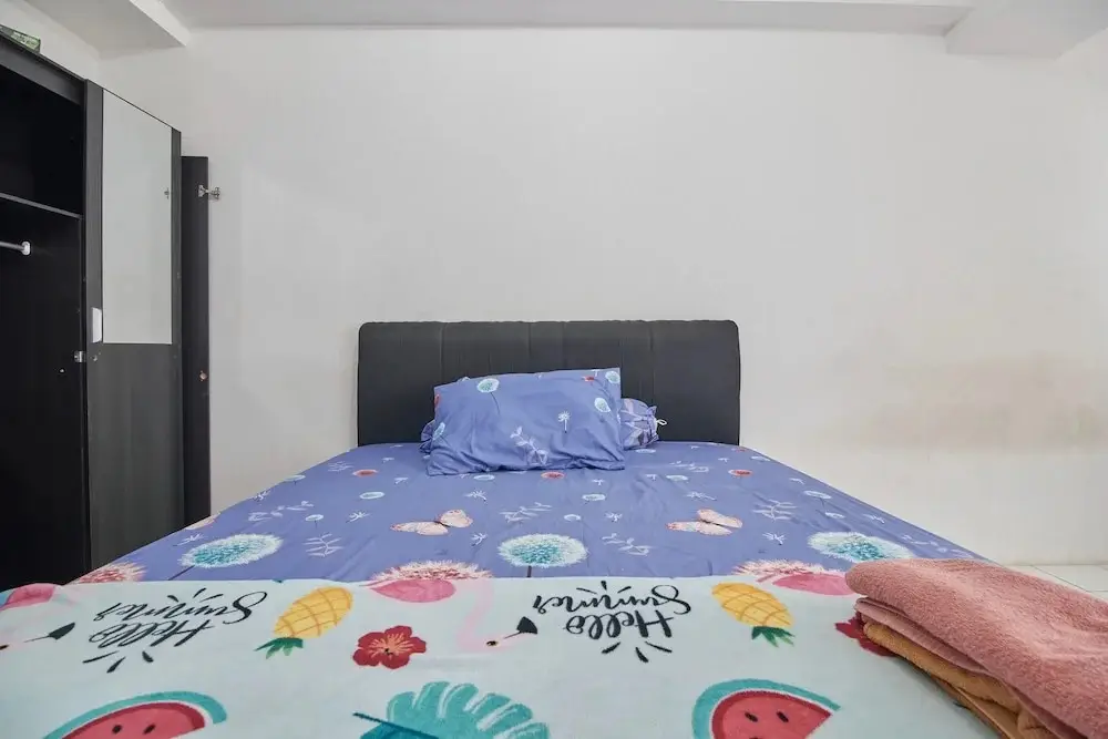 Читарингул: Room Rendi @ Gunung Putri Square