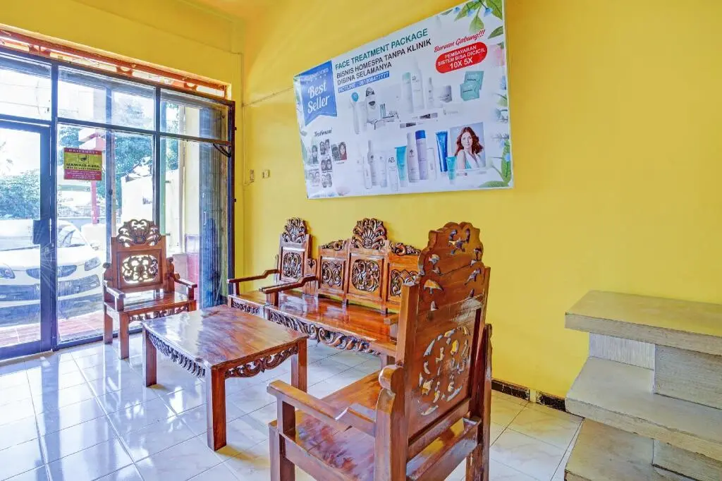 Проболинго: OYO 90604 Menara Sakti Syariah Homestay