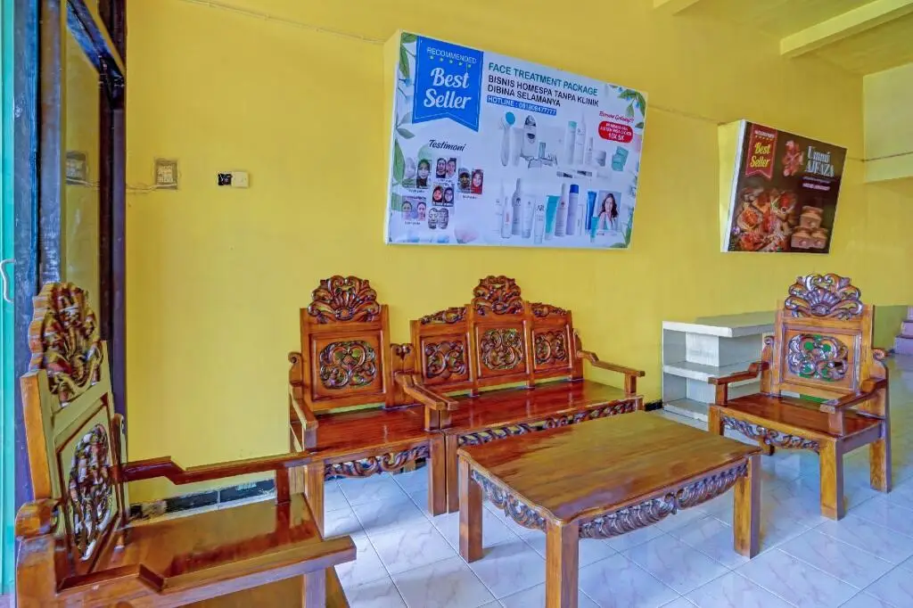Проболинго: OYO 90604 Menara Sakti Syariah Homestay