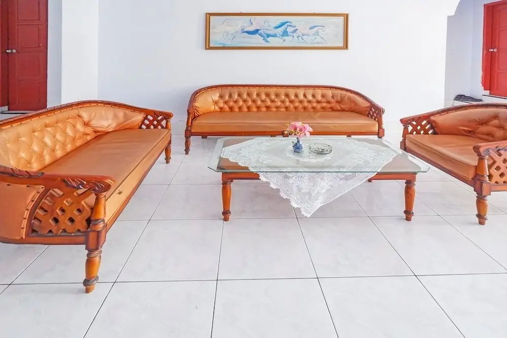 Балангнипа: OYO 92337 Wisma Arwini Syariah Near Benteng Balangnipa