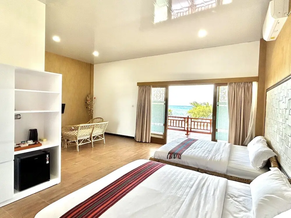 Лепер: Bayview Beach Resort East Lombok