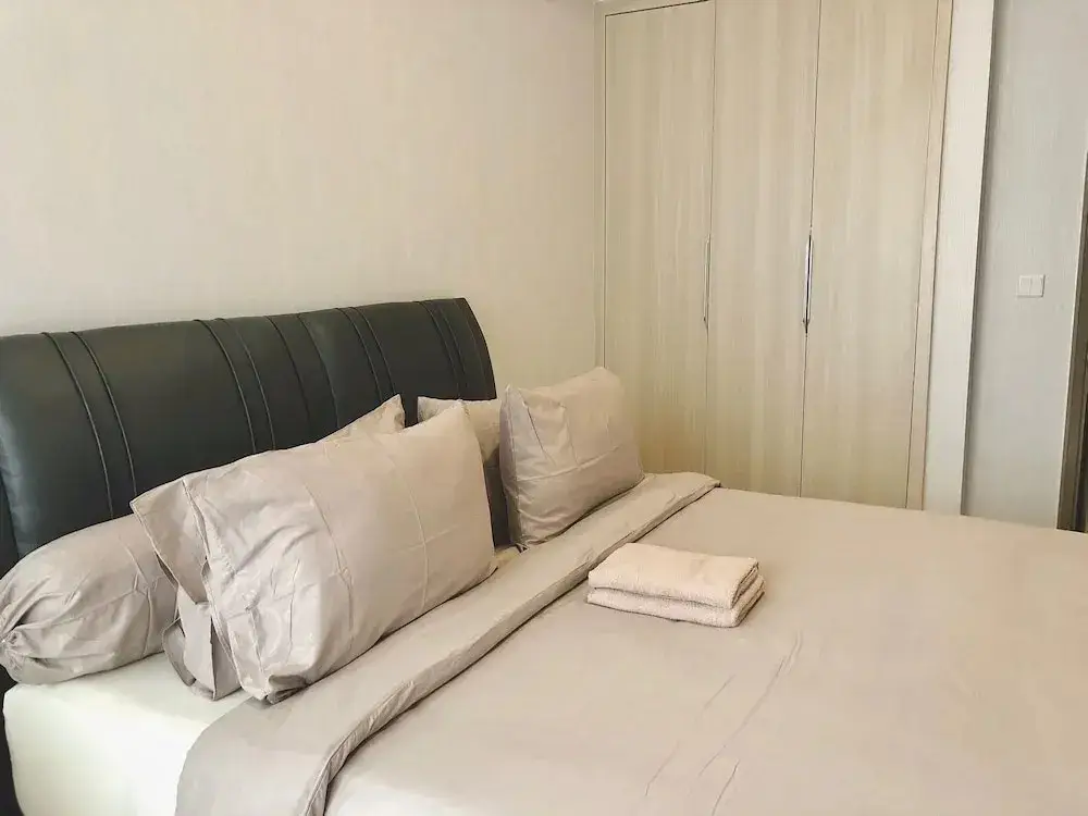 Джакарта: Gold Coast Sea View Apartments Rentrooms