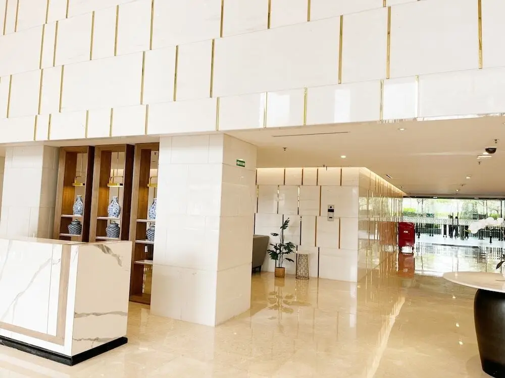 Джакарта: Gold Coast Sea View Apartments Rentrooms