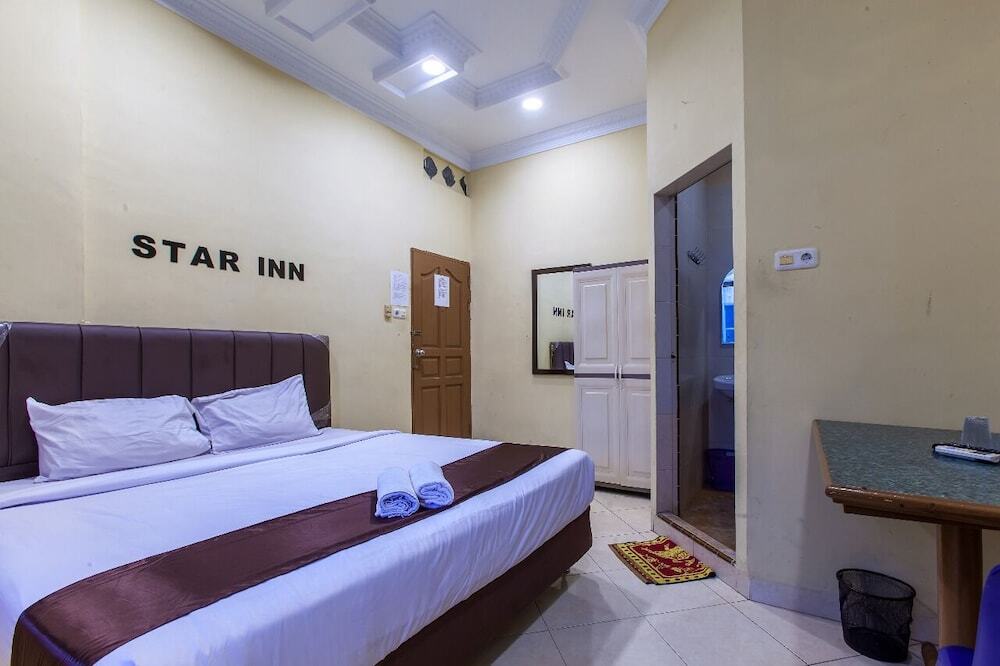 Медан: STAR Inn