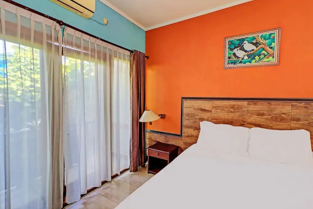 Джимбаран: OYO 92175 Surya Madu Guest House Near Pantai Kelan