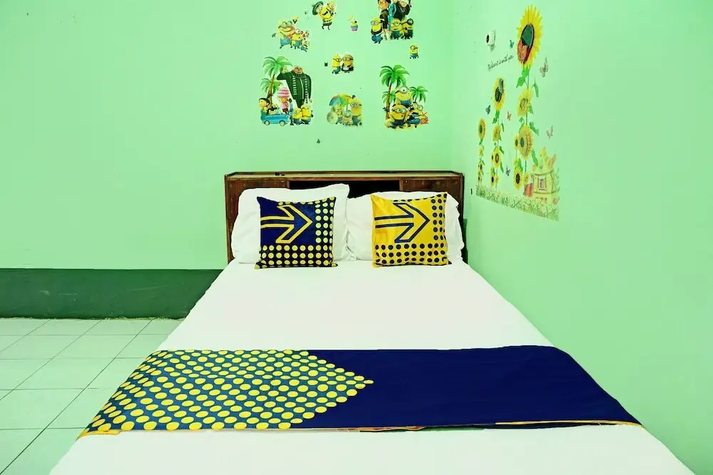 Кедири: SPOT ON 92400 Dhaha Penginapan House Syariah