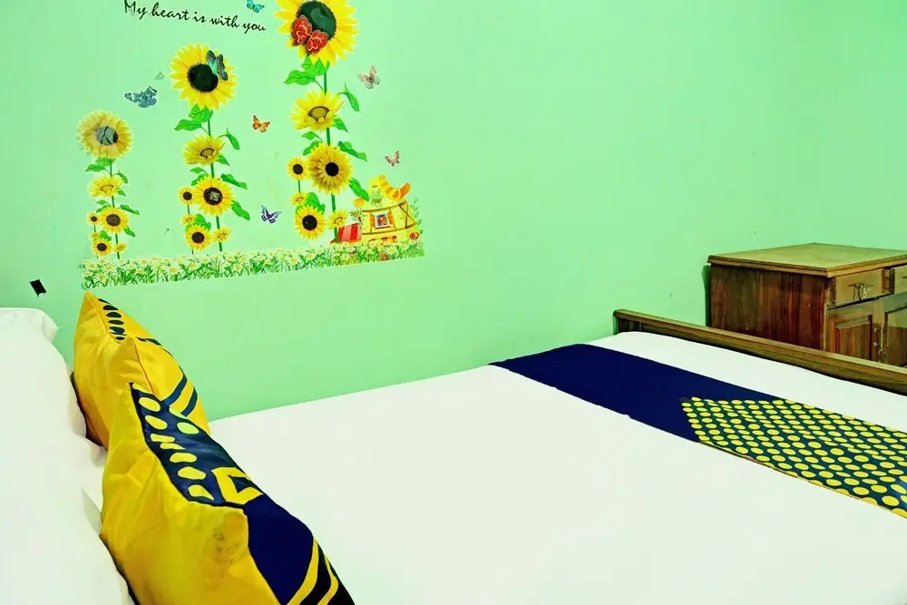 Кедири: SPOT ON 92400 Dhaha Penginapan House Syariah