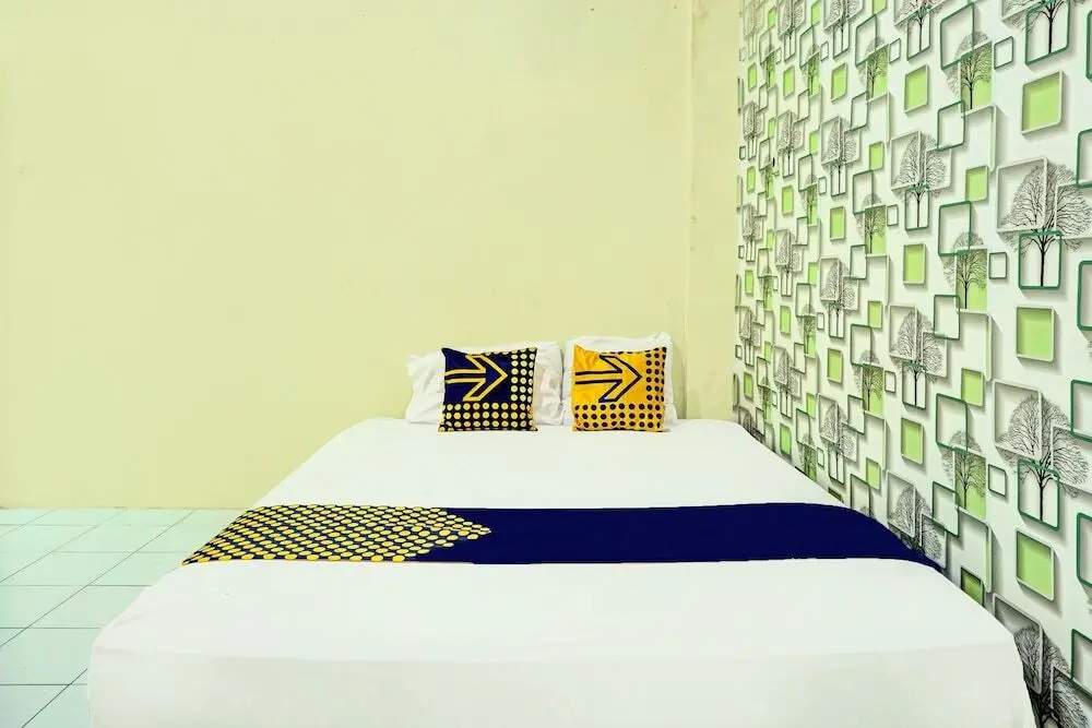 Кедири: SPOT ON 92400 Dhaha Penginapan House Syariah