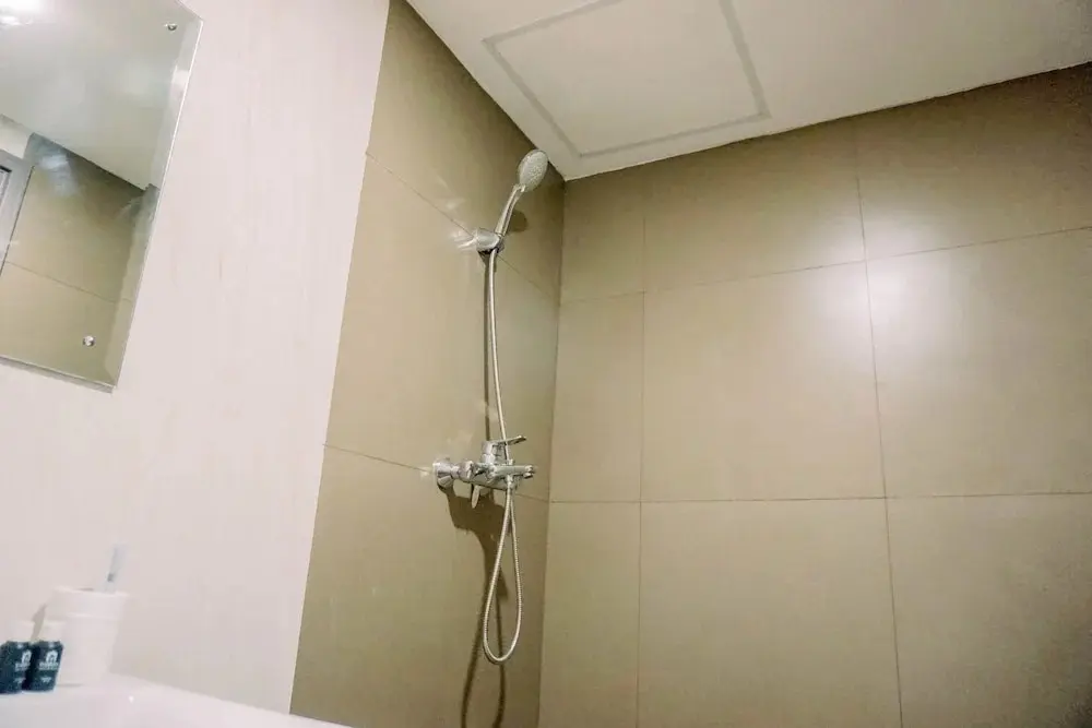 Южный Тангеранг: Brand New And Cozy Studio At Tamansari Bintaro Mansion Apartment