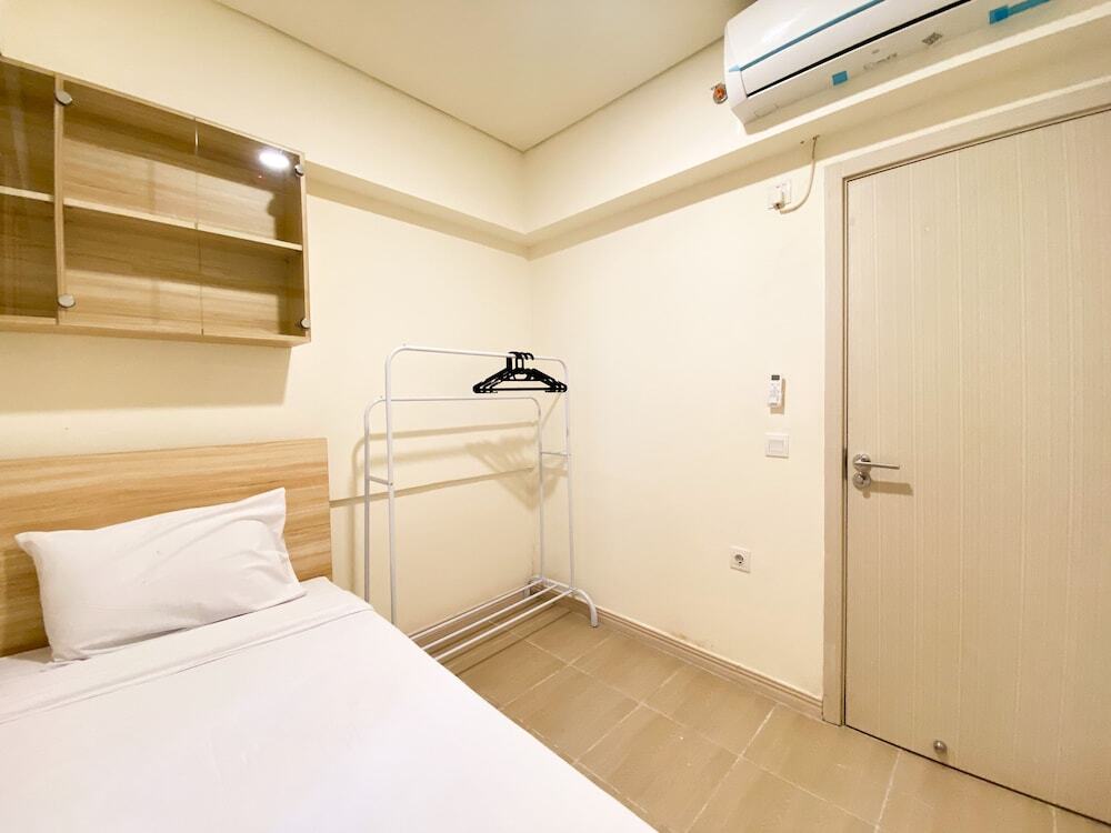 Сибату: Comfortable And Nice 2Br Apartment At Meikarta