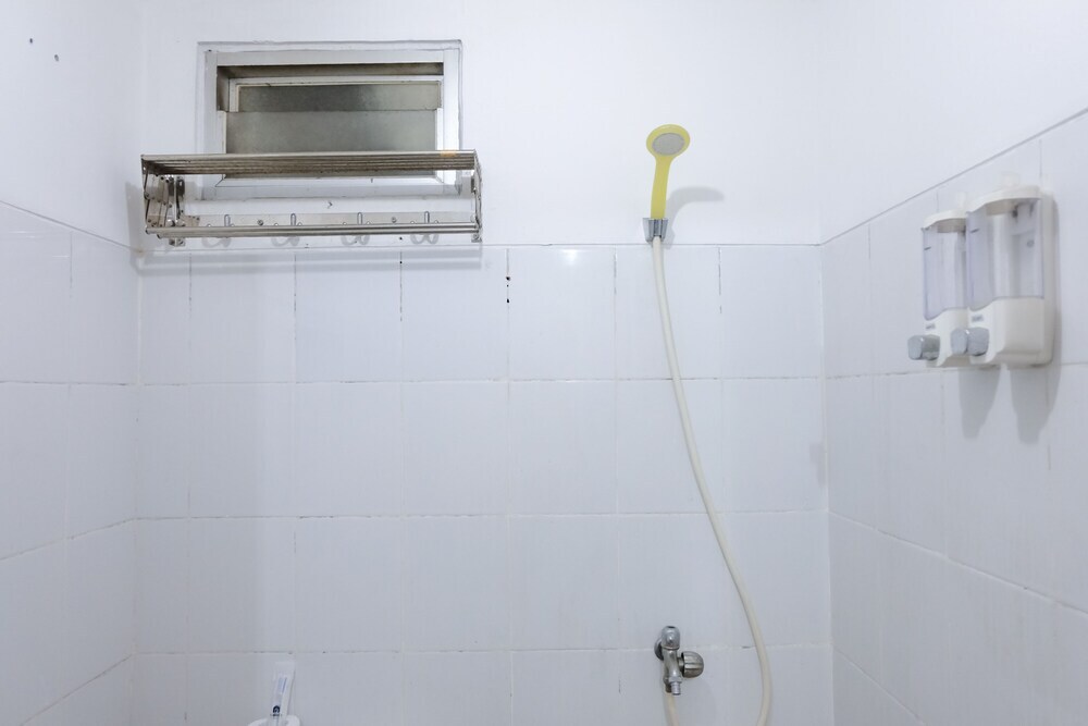 Бандунг: Good Deal 2Br At 16Th Floor Suites @Metro Apartment