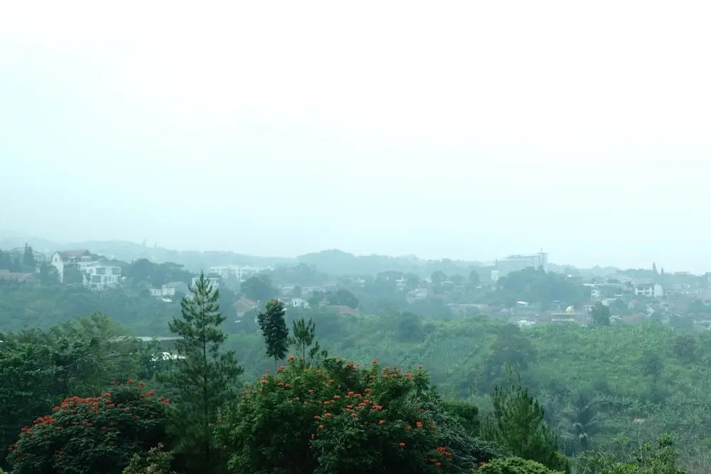 Сименьян: Simply 2Br (No Kitchen) At Apartment Marbella Suites Dago Pakar Bandung