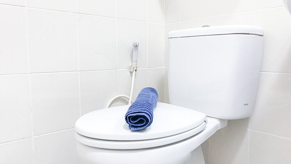 Джакарта: Spacious And Homey 3Br At Seasons City Apartment