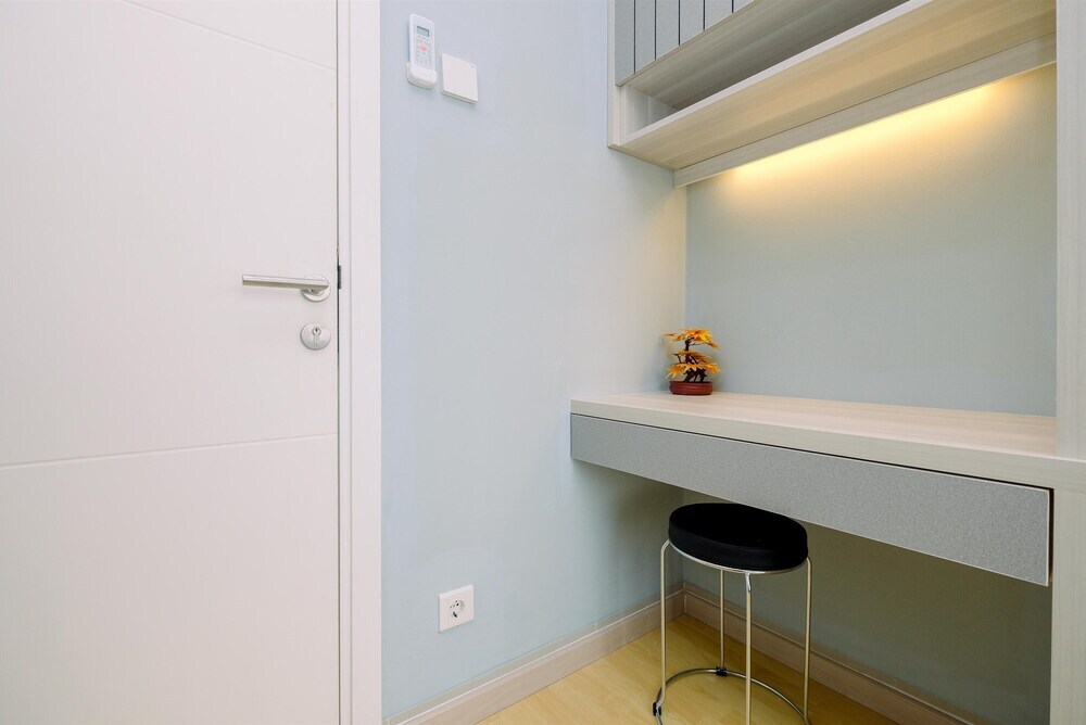Джакарта: Comfort 2Br At Kebayoran Icon Apartment