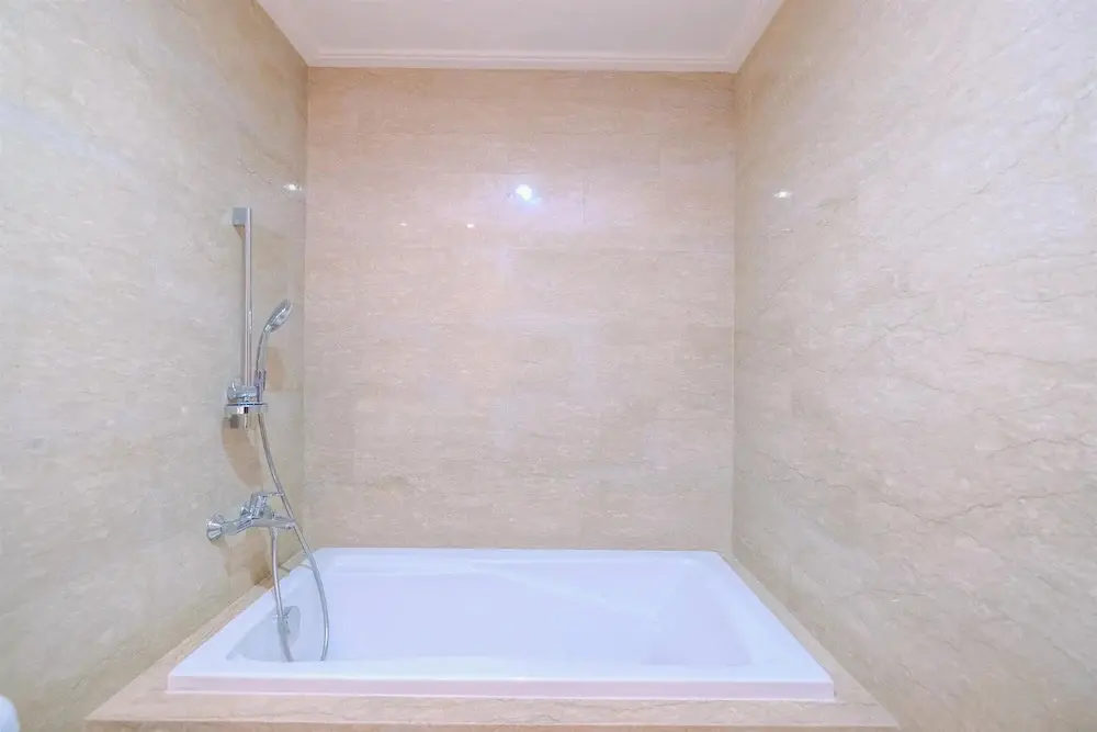 Джакарта: Modern Look And Comfy 2Br At Menteng Park Apartment