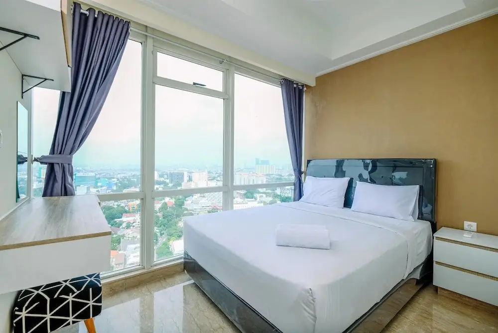 Modern Look And Comfy 2Br At Menteng Park Apartment — фото 1