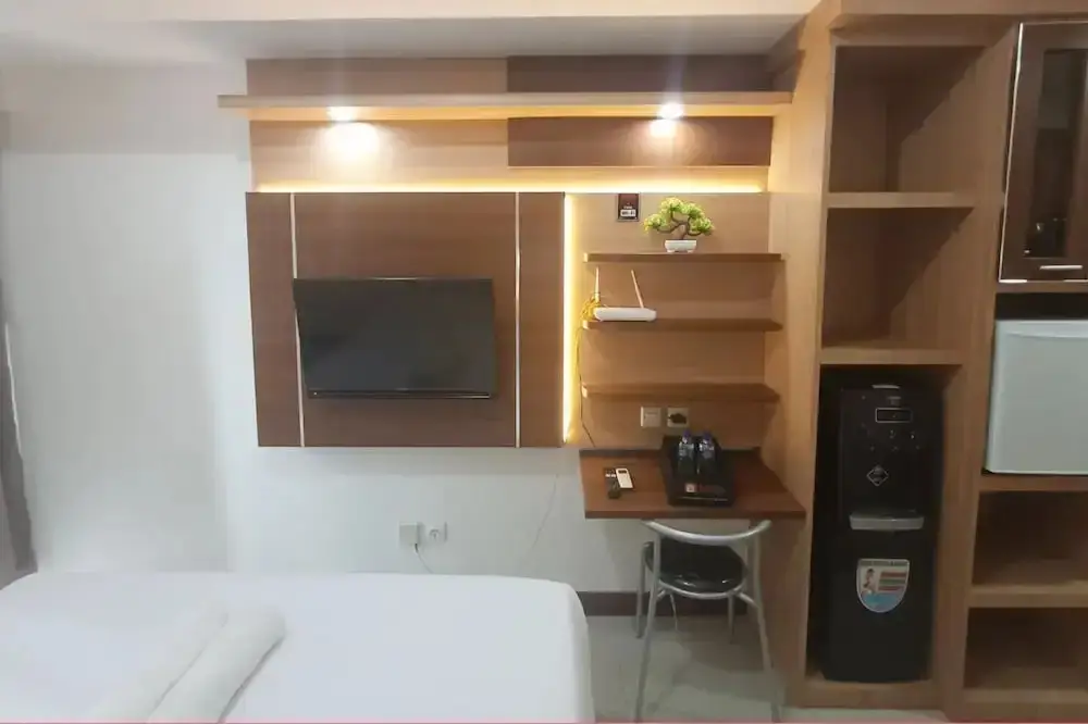 Макассар: Relaxing Studio With Minimalist Design At Vida View Makassar Apartment