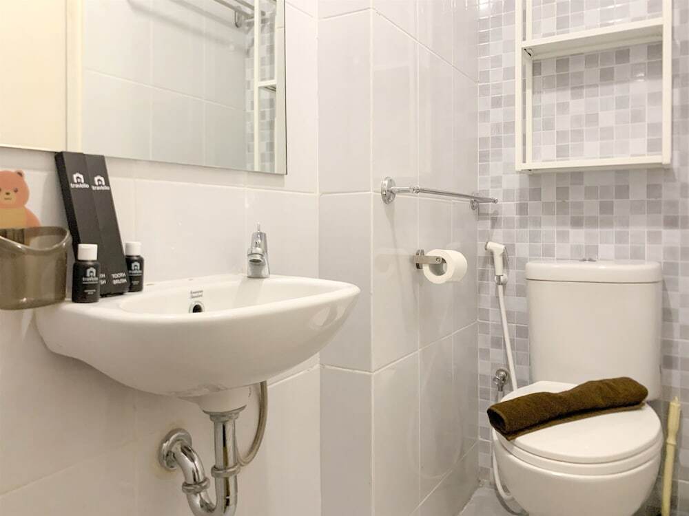 Южный Тангеранг: Best And Comfort Studio Tokyo Riverside Pik 2 Apartment