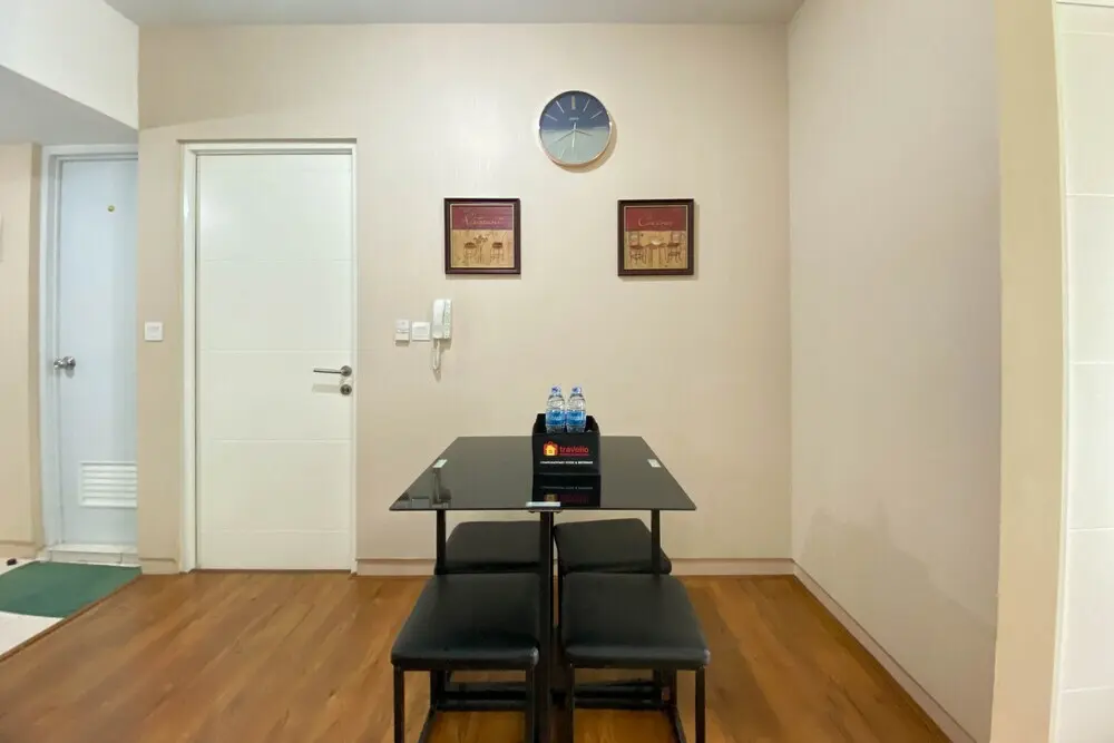 Бекаси: Comfort And Elegant 4Br Combined At Springlake Summarecon Bekasi Apartment