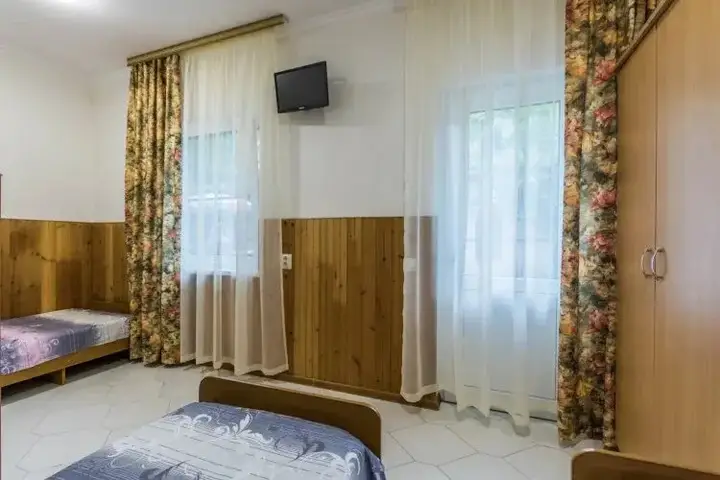 Архипо-Осиповка: Robinzon Guest House